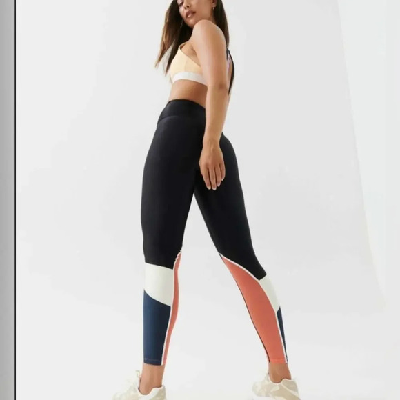 PE Nation Left Field Legging in Black Size XS - Picture 2 of 9